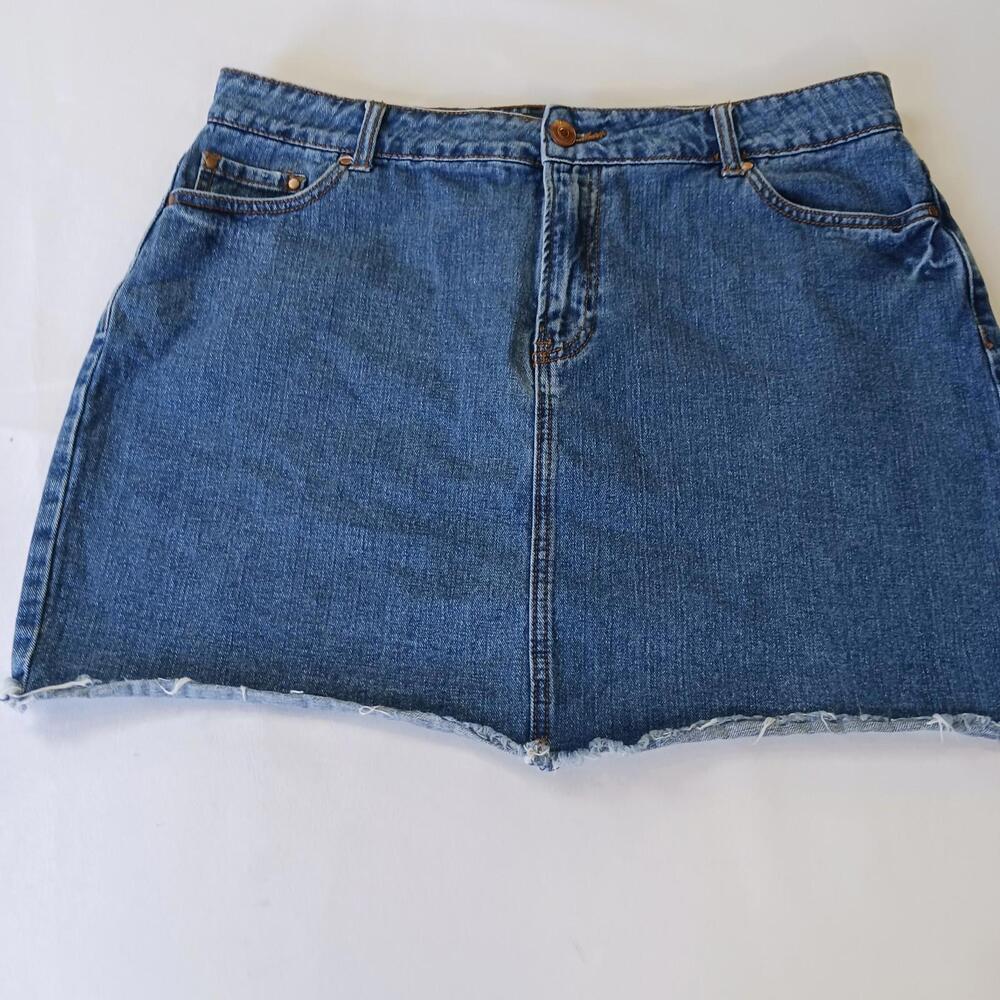 Forever 21 Women's Blue Cotton Cut Off Frayed Mini Denim Skirt Size 14 Waist 34"